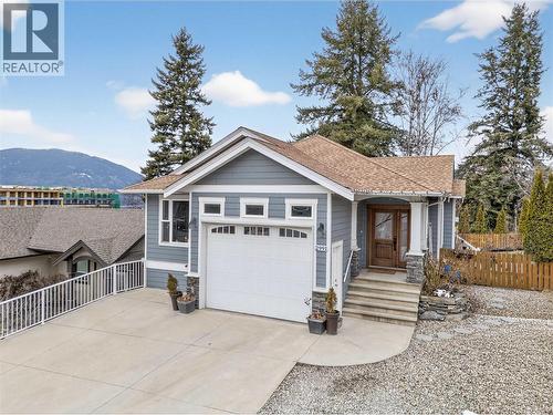 2991 7 Avenue Ne, Salmon Arm, BC - Outdoor With Facade