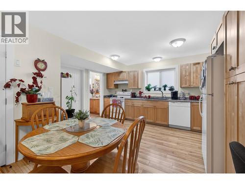 2991 7 Avenue Ne, Salmon Arm, BC - Indoor Photo Showing Other Room