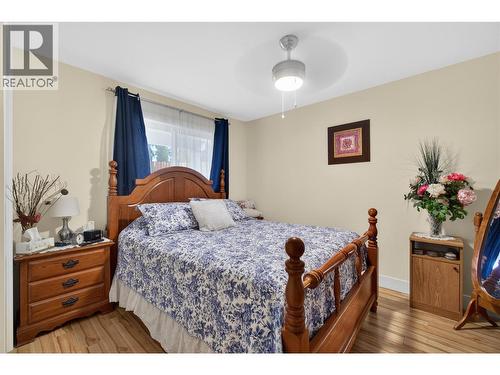 2991 7 Avenue Ne, Salmon Arm, BC - Indoor Photo Showing Bedroom