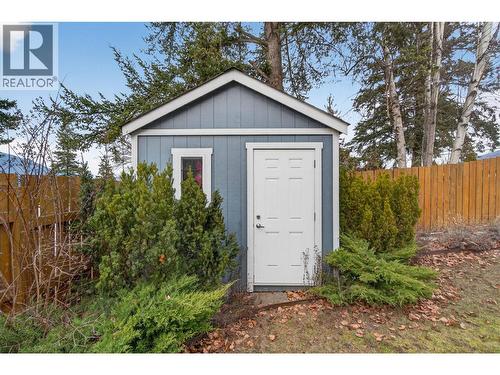 2991 7 Avenue Ne, Salmon Arm, BC - Outdoor