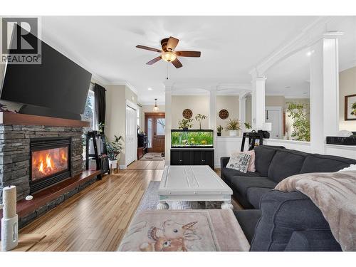 2991 7 Avenue Ne, Salmon Arm, BC - Indoor Photo Showing Living Room With Fireplace