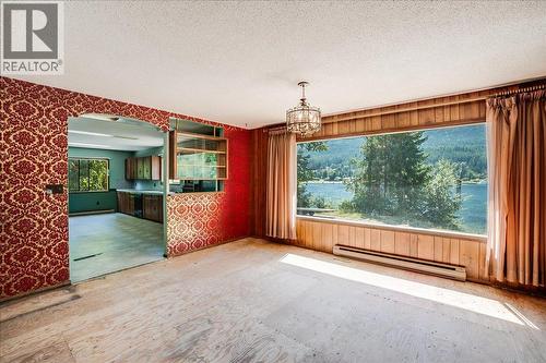 7691 Balfour Wharf Road, Balfour, BC - Indoor Photo Showing Other Room