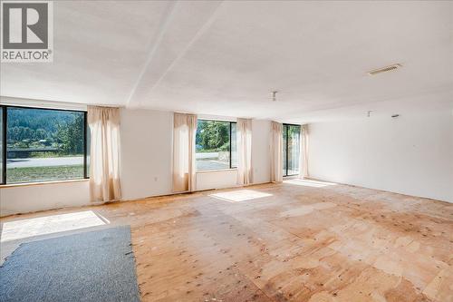 7691 Balfour Wharf Road, Balfour, BC - Indoor Photo Showing Other Room