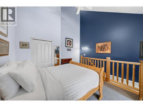 400 Riverside Way Unit# 438, Fernie, BC - Indoor Photo Showing Bedroom