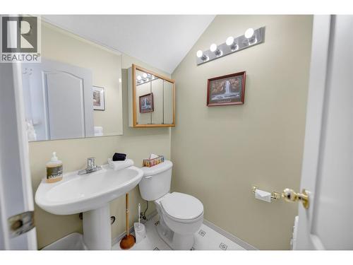 400 Riverside Way Unit# 438, Fernie, BC - Indoor Photo Showing Bathroom