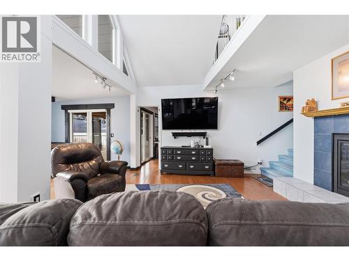 3690 Southview Road, Tappen, BC - Indoor Photo Showing Living Room With Fireplace