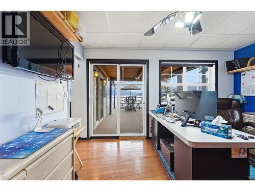 3690 Southview Road, Tappen, BC - Indoor