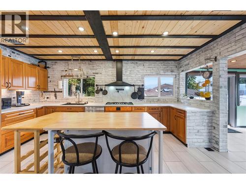 3690 Southview Road, Tappen, BC - Indoor Photo Showing Kitchen