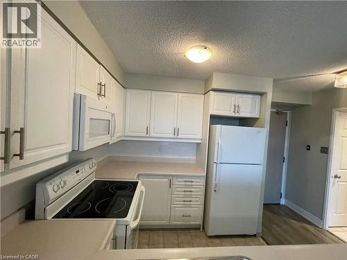 2155 Burnhamthorpe Road W Unit# 1508, Mississauga, ON - Indoor Photo Showing Kitchen