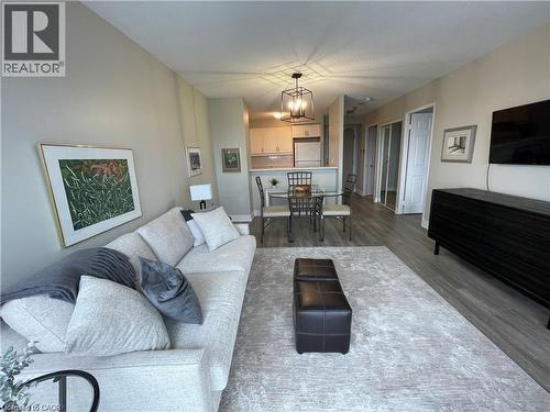 2155 Burnhamthorpe Road W Unit# 1508, Mississauga, ON - Indoor Photo Showing Living Room