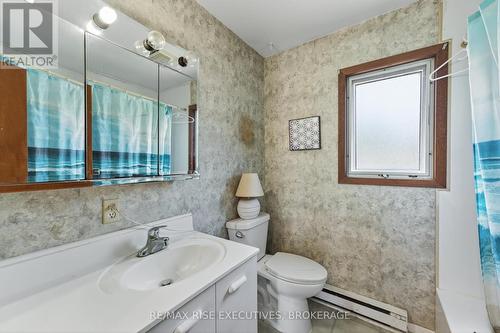 14 Highway 95, Frontenac Islands (The Islands), ON - Indoor Photo Showing Bathroom