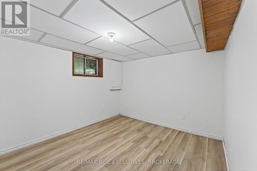 14 Highway 95, Frontenac Islands (The Islands), ON - Indoor Photo Showing Other Room