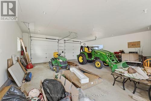 14 Highway 95, Frontenac Islands (The Islands), ON - Indoor Photo Showing Garage