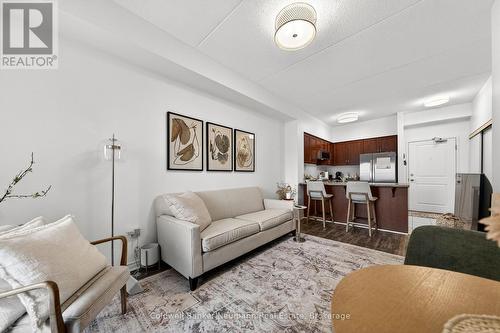 316 - 1077 Gordon Street, Guelph (Kortright West), ON - Indoor