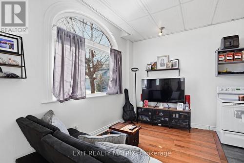 5505 Osgoode Main Street, Ottawa, ON - Indoor