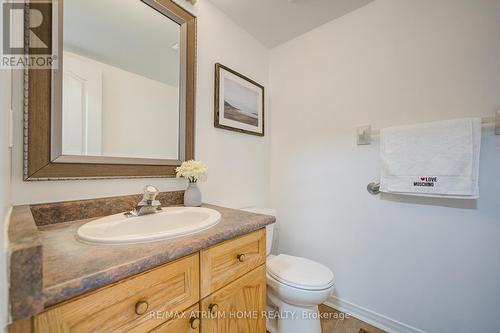 59 Hollybush Drive, Vaughan, ON - Indoor Photo Showing Bathroom