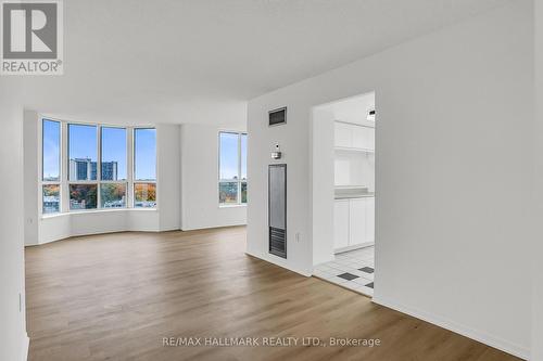 1103 - 21 Overlea Boulevard, Toronto, ON - Indoor
