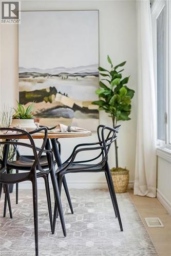 8 Elmore Drive, Hamilton, ON - Indoor Photo Showing Other Room