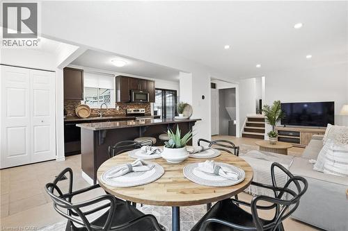 8 Elmore Drive, Hamilton, ON - Indoor