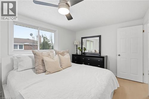 8 Elmore Drive, Hamilton, ON - Indoor Photo Showing Bedroom
