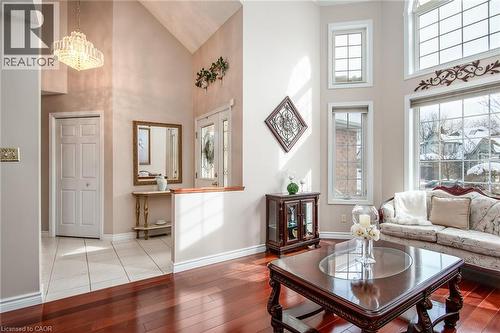 110 Deer Ridge Drive, Kitchener, ON - Indoor Photo Showing Living Room