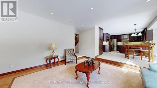 122 Barr Crescent, Brampton, ON - Indoor