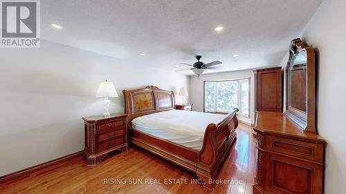 122 Barr Crescent, Brampton, ON - Indoor Photo Showing Bedroom