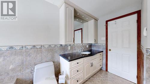 122 Barr Crescent, Brampton, ON - Indoor Photo Showing Bathroom