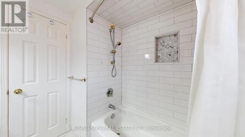 122 Barr Crescent, Brampton, ON - Indoor Photo Showing Bathroom