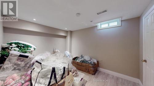 122 Barr Crescent, Brampton, ON - Indoor