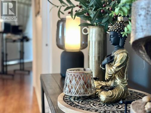 Spacious Peaceful Corridor - 1709 - 2155 Burnhamthorpe Road W, Mississauga, ON - Indoor