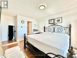 Very Large Primary Bedroom - 