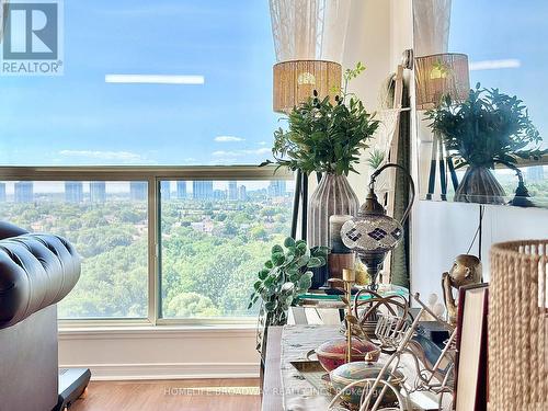 Beautiful Panoramic Clear View Throughout! - 1709 - 2155 Burnhamthorpe Road W, Mississauga, ON - Indoor