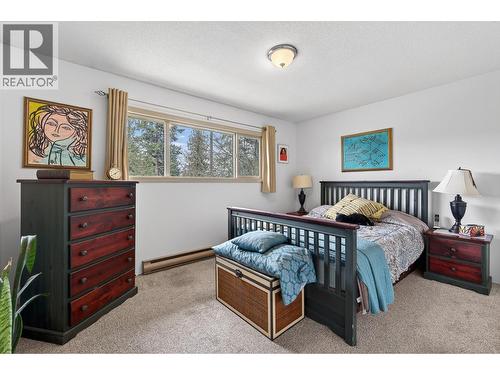 3111 Cedar Drive, Blind Bay, BC - Indoor Photo Showing Bedroom
