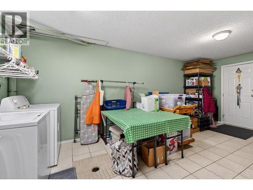 3111 Cedar Drive, Blind Bay, BC - Indoor Photo Showing Laundry Room