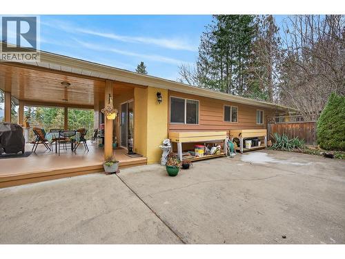 3111 Cedar Drive, Blind Bay, BC - Outdoor