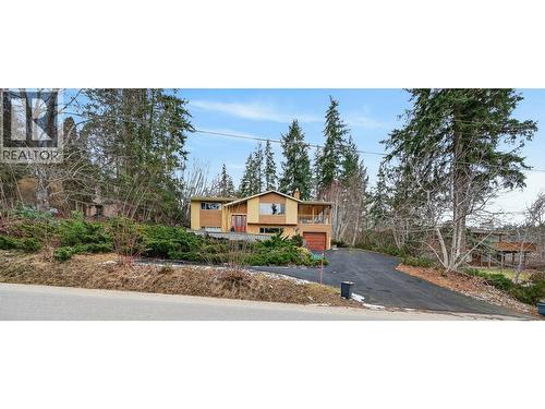 3111 Cedar Drive, Blind Bay, BC - Outdoor