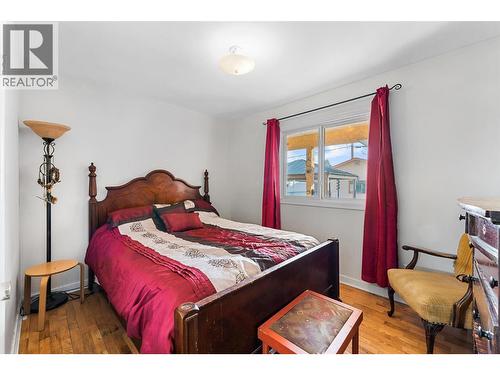 545 Bay Avenue, Kelowna, BC - Indoor Photo Showing Bedroom