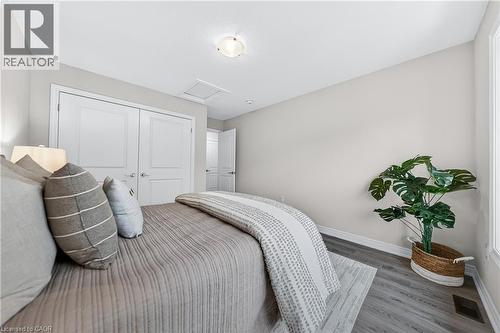 10 Birmingham Drive Unit# 138, Cambridge, ON - Indoor Photo Showing Bedroom