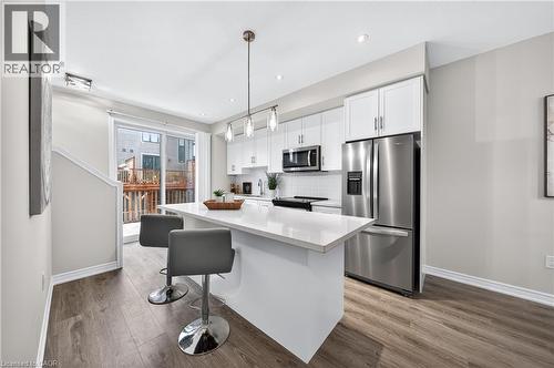 10 Birmingham Drive Unit# 138, Cambridge, ON - Indoor Photo Showing Kitchen With Stainless Steel Kitchen With Upgraded Kitchen