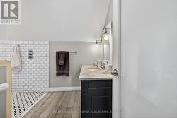 Main bath - 