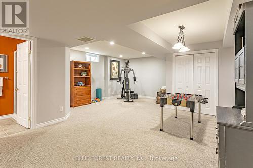 49 Parkview Drive, Thames Centre (Dorchester), ON - Indoor