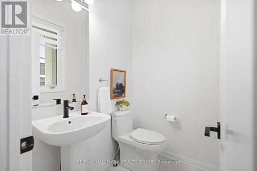 120 Lynn Coulter Street, Ottawa, ON - Indoor Photo Showing Bathroom