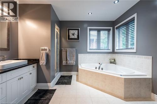 7 Volterra Court, Waterdown, ON - Indoor Photo Showing Bathroom