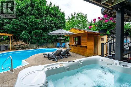 7 Volterra Court, Waterdown, ON - Outdoor With In Ground Pool