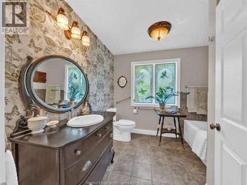 2310 Hickson Rd., Leamington, ON - Indoor Photo Showing Bathroom