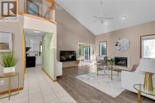 2376 Dandurand Avenue, Windsor, ON - Indoor Photo Showing Living Room With Fireplace