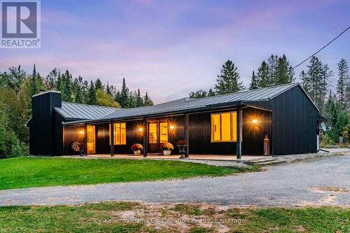 1076 Beaver Lane, Springwater, ON - Outdoor