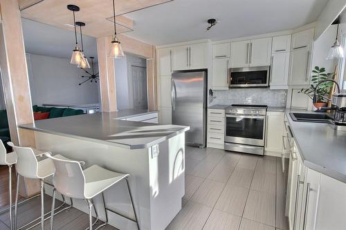 Kitchen - 548 Rue Filiatrault, Rouyn-Noranda, QC - Indoor Photo Showing Kitchen With Upgraded Kitchen