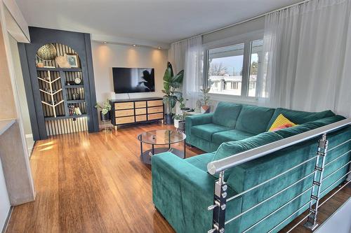 Living room - 548 Rue Filiatrault, Rouyn-Noranda, QC - Indoor Photo Showing Living Room